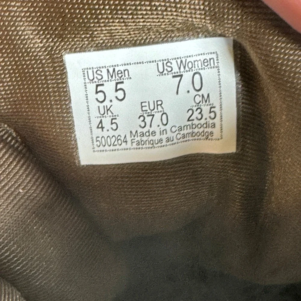 VANS MTE Crestline Womens Size 7 Boots Teak Brown Waterproof Outdoor Hiking NEW